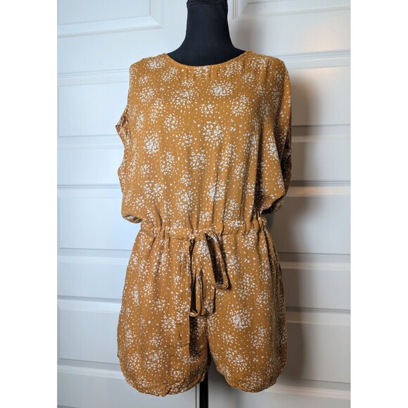 Everly Anthropologie Romper Size L Mustard Starburst Print Lined Tie Waist Boho - Picture 1 of 10